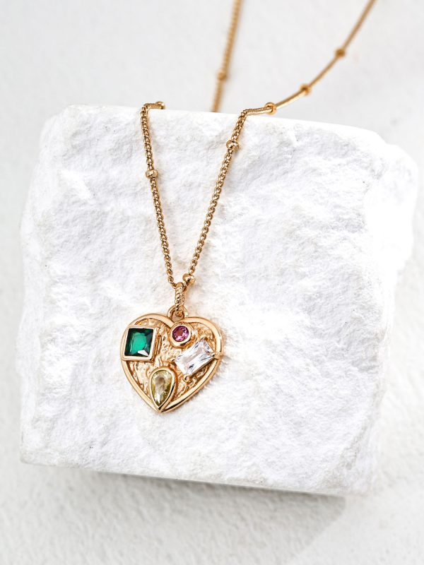 Vintage Heart Zircon Sterling Silver Pendant Necklace in Antique Gold
