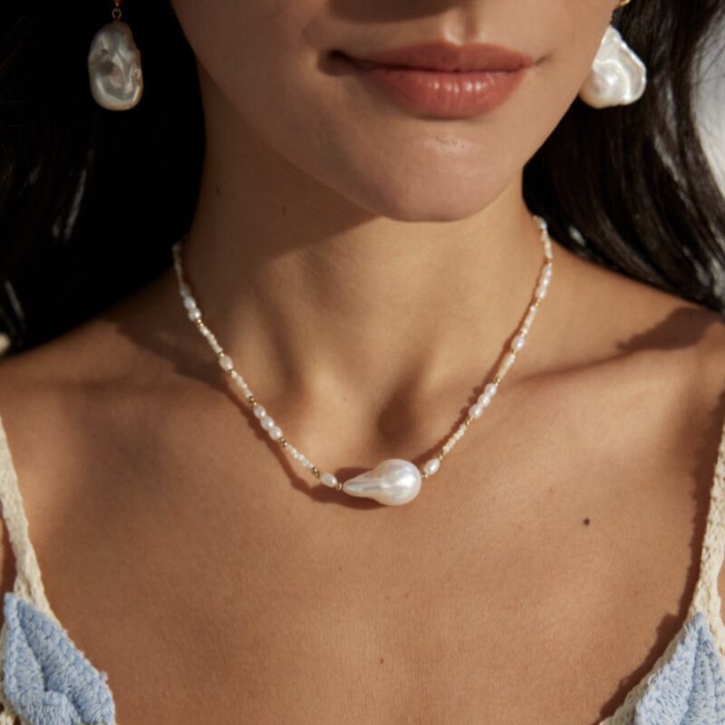 baroque pearl necklace with irregular pearls